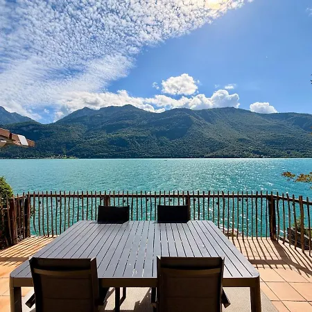 La Les Pieds Dans L'eau, Acces Direct Au D'annecy Doussard